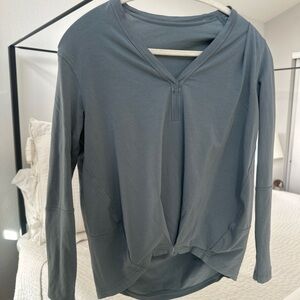 Lululemon Athletica Gray Long Sleeve Top